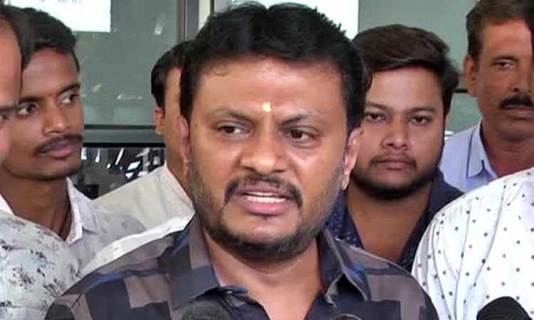 Congress Government: ಡಿಸೆಂಬರ್‌ ಒಳಗಾಗಿ ಸಿಎಂ ಕುರ್ಚಿ ಖಾಲಿ: ಶಾಸಕ ಶಿವಗಂಗಾ ಭವಿಷ್ಯ!