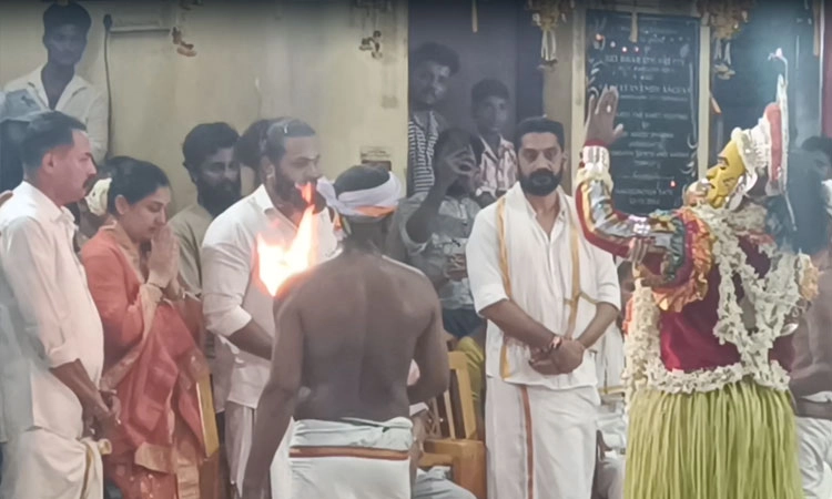 Rishab Shetty: ರಿಷಬ್‌ ಶೆಟ್ಟಿಗೆ ಬಾರೆಬೈಲ್‌ ಪಂಜುರ್ಲಿ ದೈವ ನೀಡಿದ ಎಚ್ಚರಿಕೆ ಏನು?