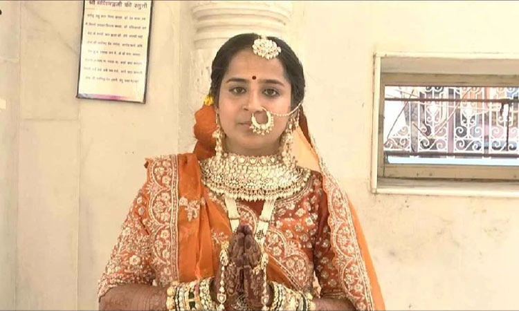 Yadgir: 26ನೇ ವಯಸ್ಸಿನಲ್ಲಿಯೇ ಜೈನ ಸಮುದಾಯದ ಯುವತಿ ಸನ್ಯಾಸತ್ವಕ್ಕೆ ಪಾದಾರ್ಪಣೆ.!