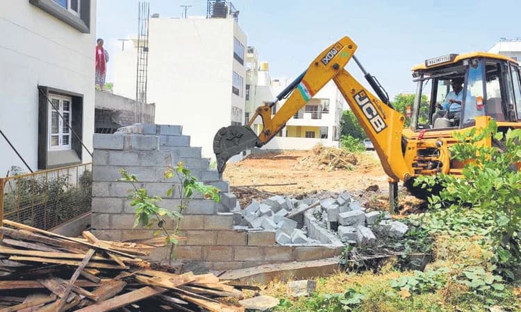 Bengaluru: ಅನಧಿಕೃತ ಶೆಡ್‌ಗಳ ತೆರವು: 24 ಕೋಟಿ ಮೌಲ್ಯದ ಬಿಡಿಎ ಆಸ್ತಿ ವಶಕ್ಕೆ