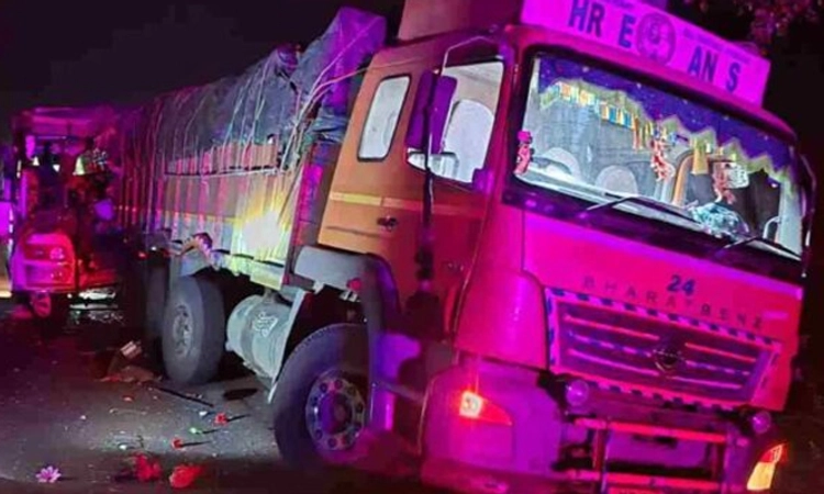 ಜೇವರ್ಗಿ ಅಪಘಾತದಲ್ಲಿ ಮೃತರಿಗೆ ತಲಾ 2 ಲಕ್ಷ ಪರಿಹಾರ: ಸಿಎಂ ಸಿದ್ದರಾಮಯ್ಯ ಘೋಷಣೆ