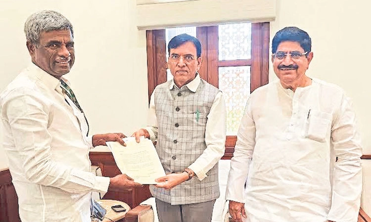 ಪಂಚಾಯತ್‌ ಸಿಬಂದಿಗೆ ಇಎಸ್‌ಐ ಸೌಲಭ್ಯ; ಕೇಂದ್ರ ಸಚಿವರಿಂದ ಚರ್ಚಿಸಿ ನಿರ್ಧರಿಸುವ ಭರವಸೆ