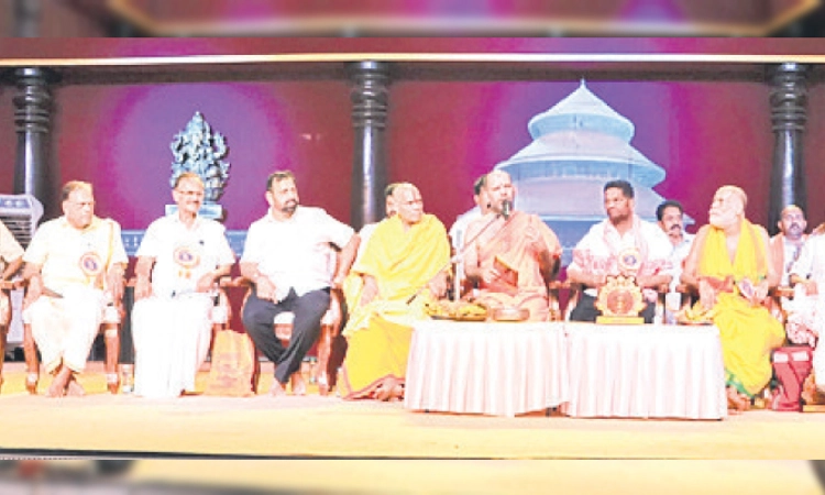 Madhur: ವಿಷ್ಣು-ಈಶ್ವರರು ಹಾಲು-ತುಪ್ಪವಿದ್ದಂತೆ; ಕಾಣಿಯೂರು ಶ್ರೀಗಳು