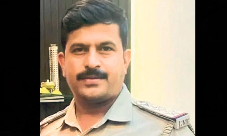 Bengaluru: ಕಡಿಮೆ ಬೆಲೆಗೆ ಮನೆ ಕಬಳಿಸಲು ಸಂಚು: ಲೋಕಾ ದಾಳಿ ವೇಳೆ ಇನ್‌ಸ್ಪೆಕ್ಟರ್‌ ಪರಾರಿ