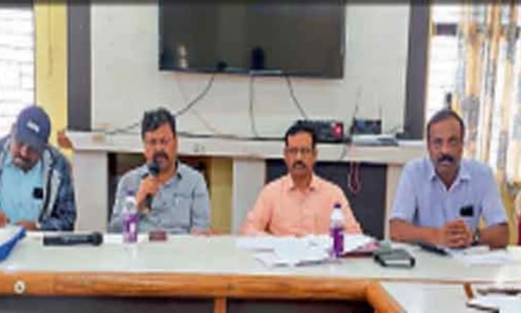 ಅಧಿಕಾರಿಗಳಿಗೆ ರೇಣುಕಾಚಾರ್ಯ ಕ್ಲಾಸ್‌