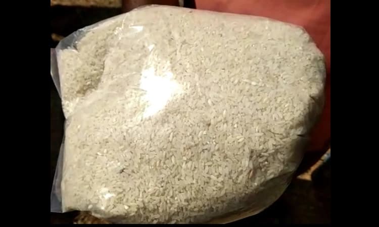 ಆಹಾರ ಕಿಟ್‌ನಲಿ ಹುಳುಗಳು!