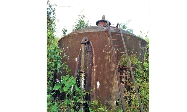 ಶಿಥಿಲಾವಸ್ಥೆಯಲ್ಲಿ  25 ವರ್ಷ ಹಿಂದಿನ ನೀರಿನ ಟ್ಯಾಂಕ್‌