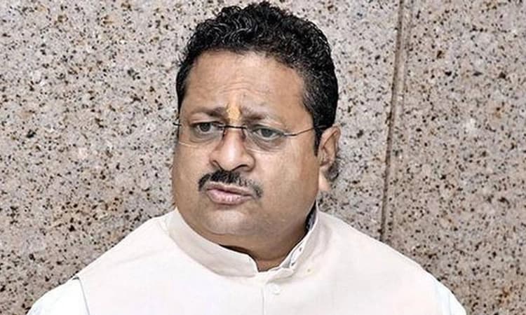 ಕುಟುಂಬ ರಾಜಕಾರಣಕ್ಕೆ ಬ್ರೇಕ್ ಹಾಕಬೇಕು: ಬಿಎಸ್ ವೈ ವಿರುದ್ಧ ಮತ್ತೆ ಯತ್ನಾಳ್ ಆಕ್ರೋಶ