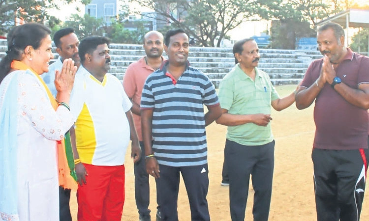 ಮಹಿಳೆ ಸಂಸತ್ತಲ್ಲಿ ಕೂರಲೂ ಸಮರ್ಥಳು; ಮೋದಿ ಮತ್ತೆ ಪ್ರಧಾನಿಯಾಗಿಸಲು ಸಹಕಾರಕ್ಕೆ ಮನವಿ