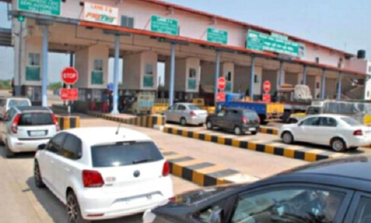 Toll fee ಪ್ರತೀ ವರ್ಷ ಹೆಚ್ಚಳ: ಮೂಲಸೌಕರ್ಯಗಳು ಇನ್ನೂ ಮರೀಚಿಕೆ