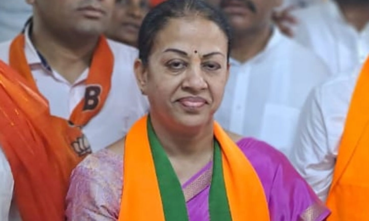 ಬೆಳಗಾವಿ: ಲಕ್ಷ್ಮಿ ಹೆಬ್ಬಾಳಕರ್ ವಿರುದ್ಧ ಸಂಸದೆ ಮಂಗಳಾ ಅಂಗಡಿ ಆಕ್ರೋಶ