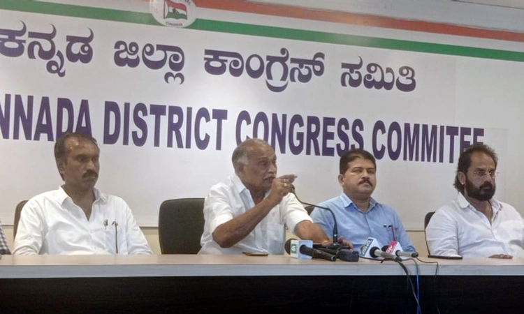 ನಳಿನ್ ನಂ.1 ಸಂಸದರಾಗಿದ್ದು ಹೌದಾದರೆ ಟಿಕೆಟ್ ಯಾಕೆ ಸಿಕ್ಕಿಲ್ಲ..? ಅಭಯಚಂದ್ರ ಜೈನ್ ವ್ಯಂಗ್ಯ