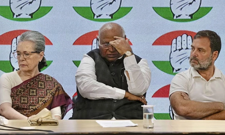 Income Tax; ಕಾಂಗ್ರೆಸ್ ಗೆ ಐಟಿ ಶಾಕ್; 1700 ಕೋಟಿ ರೂ ನೋಟಿಸ್ ನೀಡಿದ ಆದಾಯ ತೆರಿಗೆ ಇಲಾಖೆ