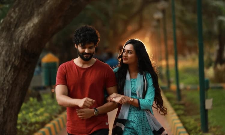 ಟ್ರೇಲರ್‌ನಲ್ಲಿ ಸನಿಹಕೆ ಸೆಳೆತ!