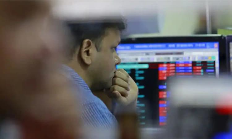 ಮುಂಬಯಿ ಷೇರುಪೇಟೆ ಸೆನ್ಸೆಕ್ಸ್ 135 ಅಂಕ ಇಳಿಕೆ, 15,700ರ ಗಡಿ ತಲುಪಿದ ನಿಫ್ಟಿ