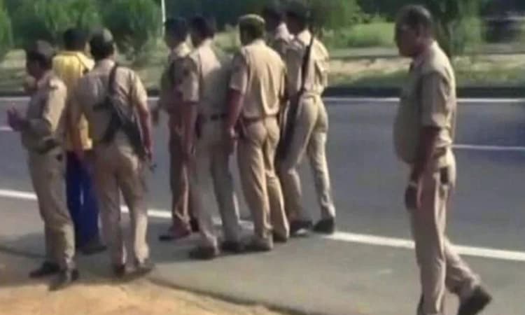 ಕೋವಿಡ್ ಗೆ ಹೆದರಿ 15 ತಿಂಗಳು ಮನೆಯೊಳಗಿದ್ದ ಕುಟುಂಬ ಸದಸ್ಯರು, ಪೊಲೀಸರಿಂದ ರಕ್ಷಣೆ!