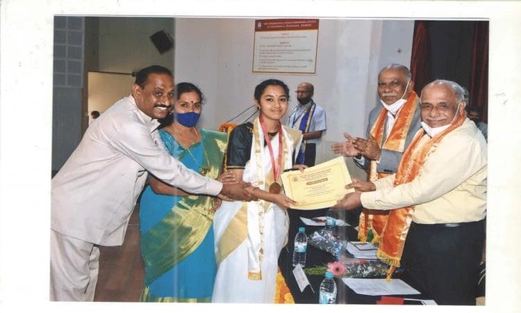 ಎಸ್‌ಡಿಎಮ್‌ ಘಟಿಕೋತ್ಸವ: ಭಾನುಪ್ರಿಯಾಗೆ ಚಿನ್ನದ ಪದಕ