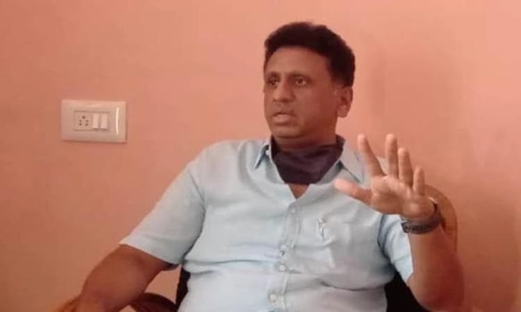 ಬೆನ್ನಿಗೆ ಚೂರಿ ಹಾಕಿಸಿಕೊಳ್ಳಲು ಸಿದ್ದನಿಲ್ಲ