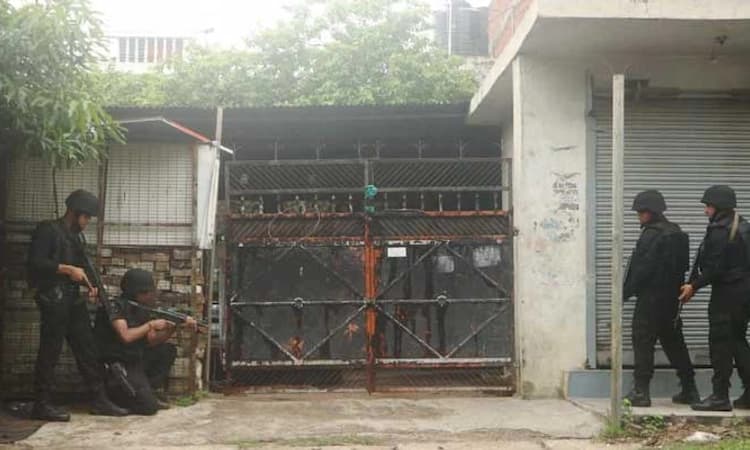 ಇಬ್ಬರು ಉಗ್ರರ ಬಂಧನ, ಭಾರೀ ಸಂಚು ವಿಫಲ: ಉ.ಪ್ರದೇಶದಲ್ಲಿ ಹೈ ಅಲರ್ಟ್ ಘೋಷಣೆ