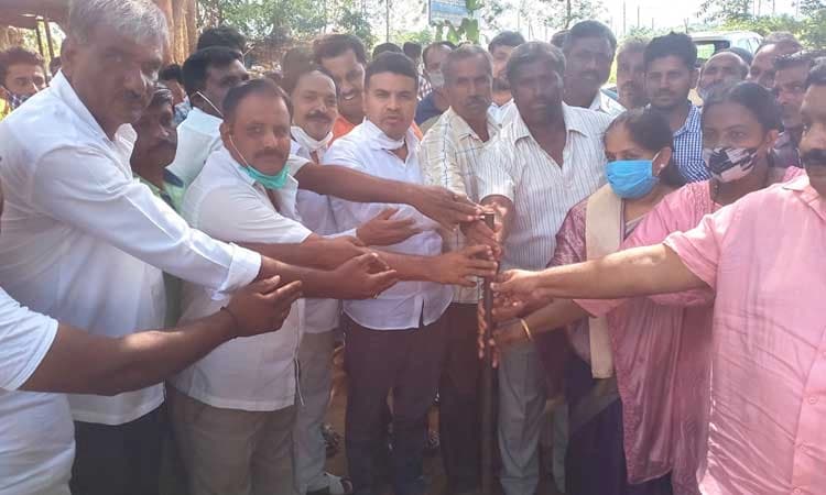 ಅನುದಾನ ನೀಡುವಲ್ಲಿ  ಸರ್ಕಾರ ತಾರತಮ್ಯ: ರಂಗನಾಥ್‌