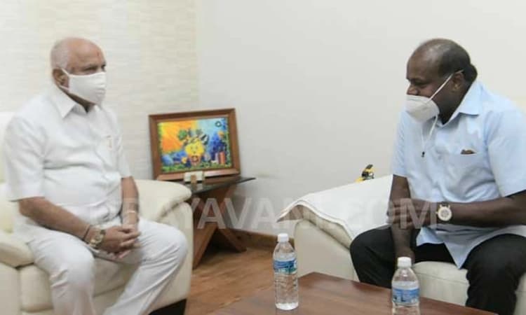 ಸಿಎಂ ಯಡಿಯೂರಪ್ಪ ಭೇಟಿಯಾದ ಮಾಜಿ ಸಿಎಂ ಕುಮಾರಸ್ವಾಮಿ