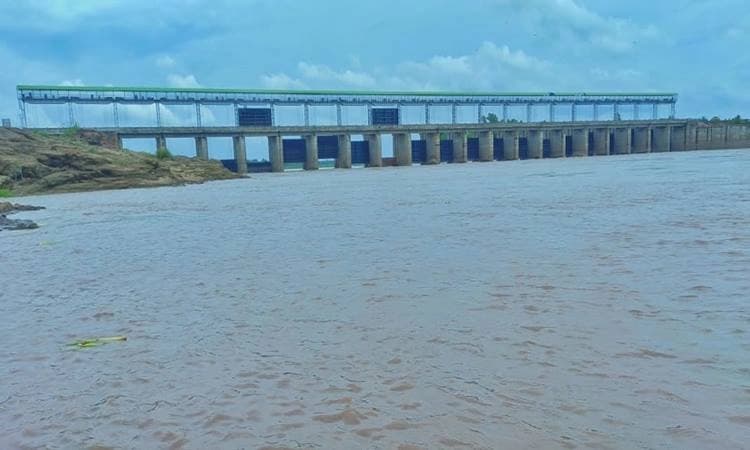 ಕಾಲುವೆ ಕೊನೆಯಂಚಿನ ಜಮೀನಿಗೆ ನೀರು ಹರಿಯಲಿ