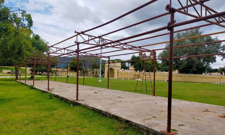 ನಾಡಹಬ್ಬ ದಸರಾ ಉತ್ಸವಕ್ಕೆ ಭರದ ಸಿದ್ಧತೆ 