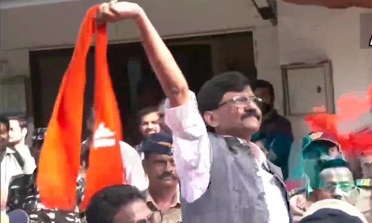 ಶಿವಸೇನೆ ಸಂಸದ ಸಂಜಯ್ ರಾವುತ್ ವಶಕ್ಕೆ ಪಡೆದ ಇಡಿ ಅಧಿಕಾರಿಗಳು