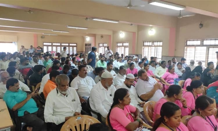 ಭಟ್ಕಳ: ಎಸ್ ಪಿ ಜನಸ್ಪಂದನ ಸಭೆಯಲ್ಲಿ ಸಮಸ್ಯೆಗಳ ಸುರಿಮಳೆ