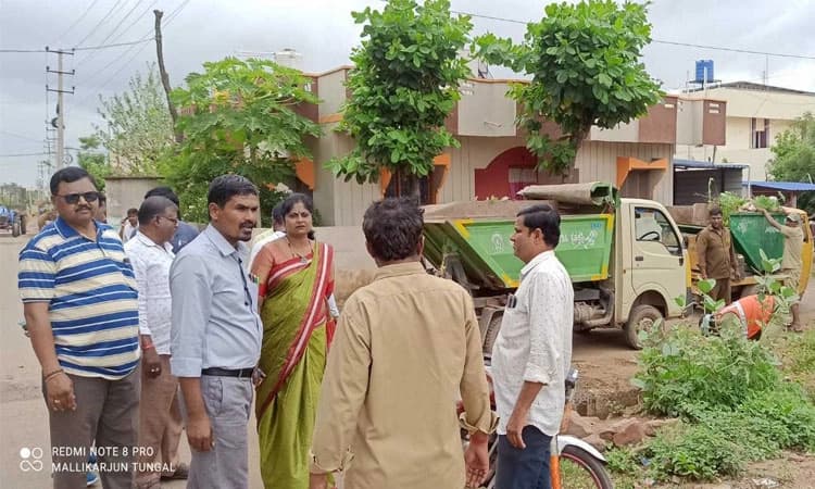 ಸ್ವಚ್ಛತೆಗೆ ರಜೆ ಮೀಸಲಿಟ್ಟ ನಗರಸಭೆ