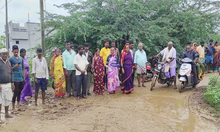 ಮೂಲ ಸೌಕರ್ಯ ವಂಚಿತ ಬಡಾವಣೆಗೆ ಕಾಯಕಲ್ಪ ಯಾವಾಗ?