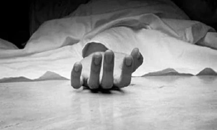 ಸಾಲ ಬಾಧೆ: ಹೊಲದಲ್ಲಿ ನೇಣಿಗೆ ಶರಣಾದ ರೈತ