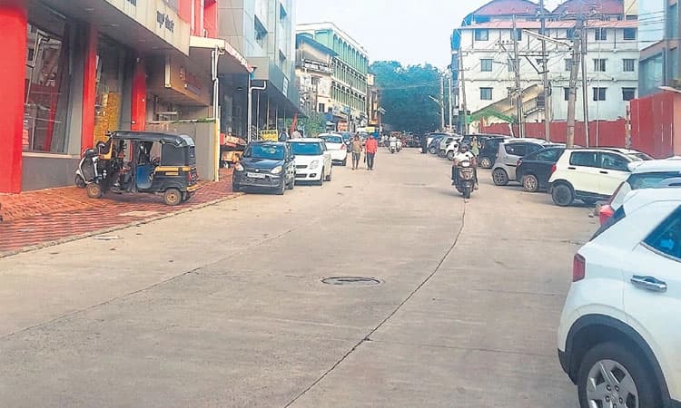 ನೆಲ್ಲಿಕಾಯಿ ರಸ್ತೆ: ಏಕಮುಖ ಸಂಚಾರ ಪರಿಷ್ಕರಣೆಗೆ ನಿರ್ಧಾರ