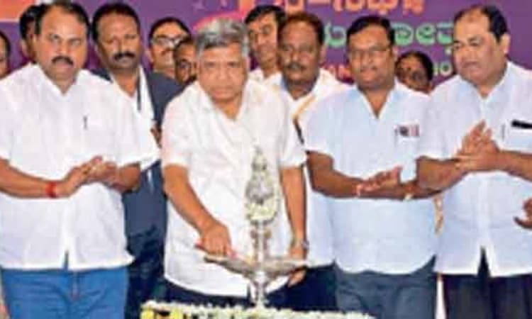 ಸಿಬಿಲ್‌ ಸ್ಕೋರ್‌ ಮಿತಿ ತೆಗೆದು ಸಾಲ; ಜಗದೀಶ ಶೆಟ್ಟರ