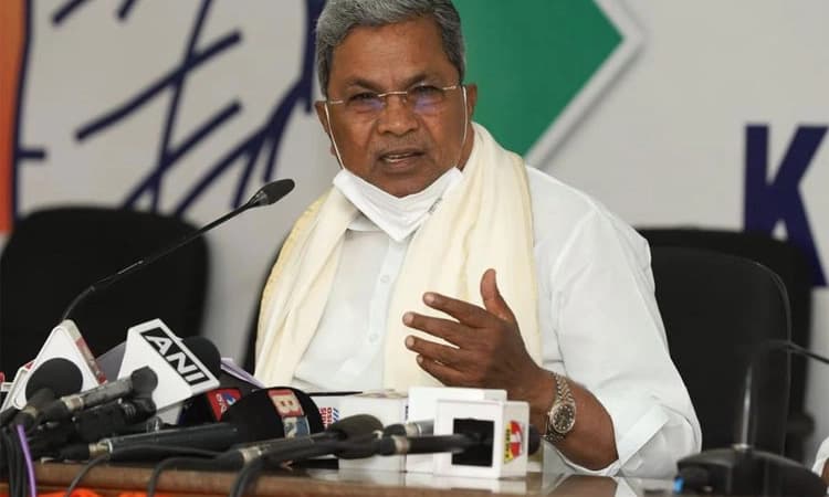 ರಾಷ್ಟ್ರಪತಿ ಚುನಾವಣೆ: ಗೌಡರನ್ನೇ ಕೇಳಬೇಕು ಎಂದ ಸಿದ್ದರಾಮಯ್ಯ