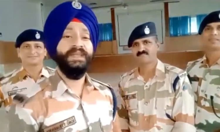 ಐಟಿಬಿಪಿ ಕಾನ್ಸ್ ಟೇಬಲ್ ಹಾಡಿದ ಹಿಂದಿ ಹಾಡು ವೈರಲ್; ನೆಟ್ಟಿಗರು ಫಿದಾ