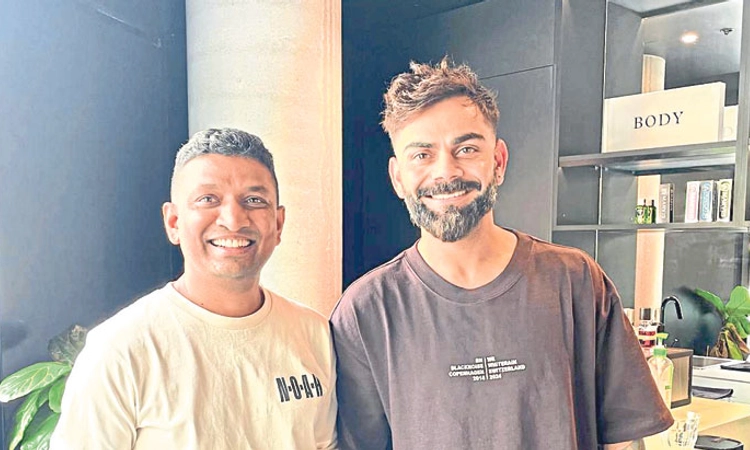 Australia; ಮಂಗಳೂರಿಗನ ಸಲೂನ್‌ನಲ್ಲಿ ಕೊಹ್ಲಿ ರಿಲ್ಯಾಕ್ಸ್‌: ವಿರಾಟ್‌ ನಡೆಗೆ ಕಿರಣ್‌ ಫಿದಾ
