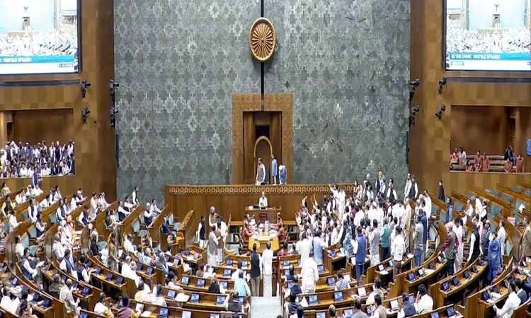 Parliment Session: ಅದಾನಿ ಲಂಚ ಆರೋಪ ಗದ್ದಲ: ಕಲಾಪ ಮುಂದಕ್ಕೆ