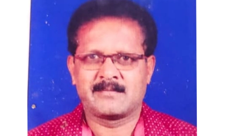 Anandapura: ಬೈಕ್ ನಲ್ಲಿ ಶಾಲೆಗೆ ತೆರಳುತ್ತಿರುವಾಗಲೇ ಶಿಕ್ಷಕನಿಗೆ ಹೃದಯಾಘಾತ