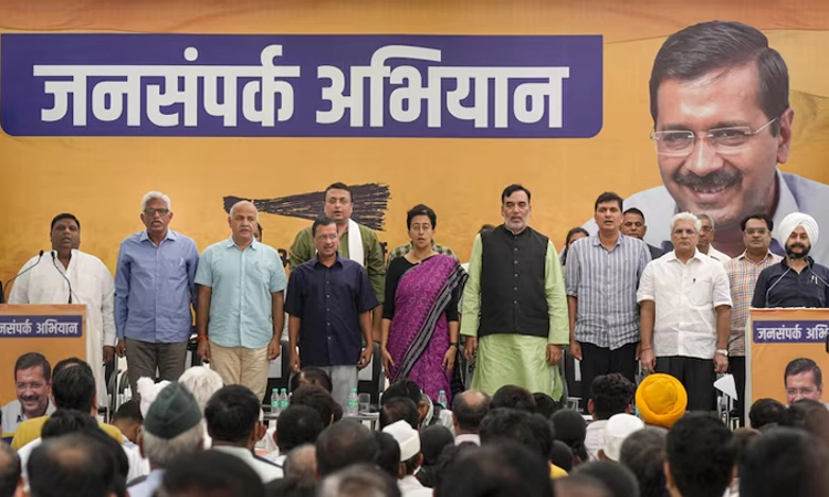 Delhi Polls: 11 ಅಭ್ಯರ್ಥಿಗಳ ಮೊದಲ ಪಟ್ಟಿ ಬಿಡುಗಡೆ ಮಾಡಿದ ಆಪ್… ಯಾರಿಗೆ ಯಾವ ಕ್ಷೇತ್ರ