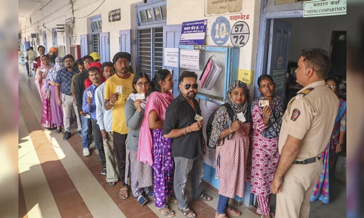 Maharashtra Polls: ಘರ್ಷಣೆ, ವಾಗ್ವಾದ ನಡುವೆ ಮಹಾರಾಷ್ಟ್ರ ಮತ ಕುಸಿತ