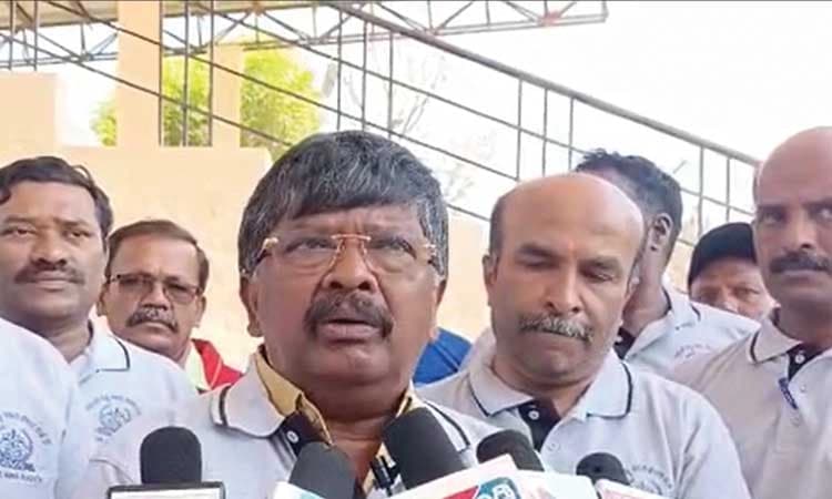 ಬಜೆಟ್ ನಲ್ಲಿ ಅಳಿವು ಉಳಿವು ಏನು ಇಲ್ಲ,ಇದೊಂದು ಸಪ್ಪೆ ಬಜೆಟ್: ಶಾಸಕ ಡಾ.ಕೆ ಶ್ರೀನಿವಾಸಮೂರ್ತಿ