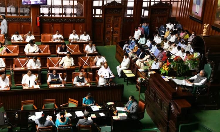 ಬಜೆಟ್ ನಲ್ಲಿ ಸರಕಾರಿ ನೌಕರರ ಸಂಪೂರ್ಣ ಕಡೆಗಣನೆ: ಸಚಿವಾಲಯ ನೌಕರರ ಸಂಘ ವಿರೋಧ