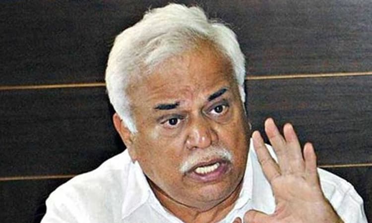 ಮೇಕೆದಾಟು ಪಾದಯಾತ್ರೆಯಲ್ಲಿ ಲಕ್ಷಾಂತರ ಜನರನ್ನು ಕಂಡು ಸರಕಾರಕ್ಕೆ ನಡುಕ ಹುಟ್ಟಿದೆ: ದೇಶಪಾಂಡೆ