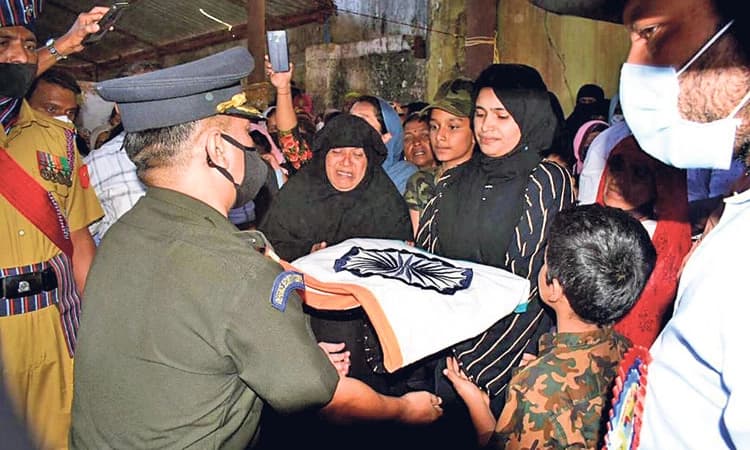 ಕೊಡಗಿನ ಯೋಧ ಅಲ್ತಾಫ್ ಅಹಮ್ಮದ್‌ ಅಂತ್ಯಸಂಸ್ಕಾರ