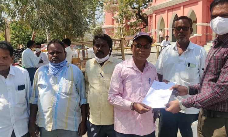 ಸ್ಮಶಾನಕ್ಕೆ ಸ್ಥಳ ಮಂಜೂರು ಮಾಡಿ