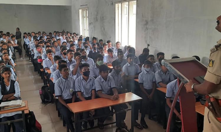 ಮಕ್ಕಳಿಗೆ ಕಾನೂನು ಅರಿವು ಅತ್ಯಗತ್ಯ