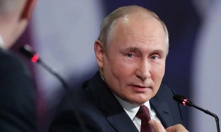 ಉಕ್ರೇನ್ ಮೇಲೆ ಮಿಲಿಟರಿ ಕಾರ್ಯಾಚರಣೆ ಘೋಷಿಸಿದ ರಷ್ಯಾ ಅಧ್ಯಕ್ಷ ವ್ಲಾಡಿಮಿರ್ ಪುಟಿನ್!