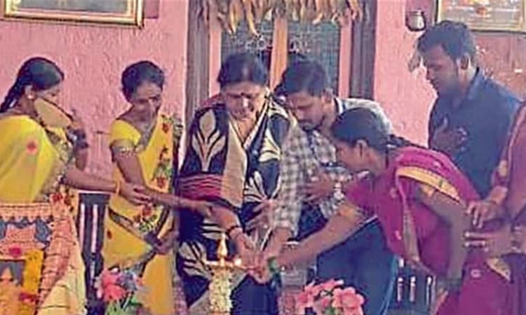 ಗ್ರಾಮೀಣಾಭಿವೃದ್ದಿ ಯೋಜನೆಯಿಂದ ಸಹಾಯ