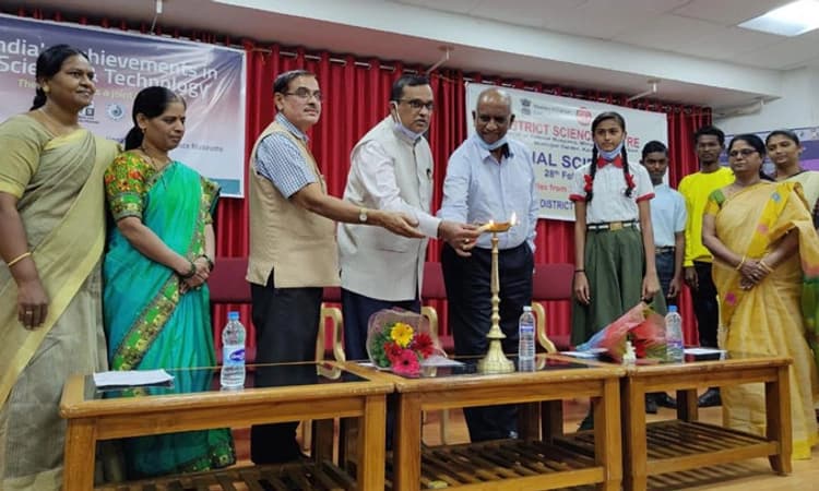 ಕಠಿಣ ಪರಿಶ್ರಮದಿಂದ ಯಶಸ್ಸು ಸಾಧ್ಯ